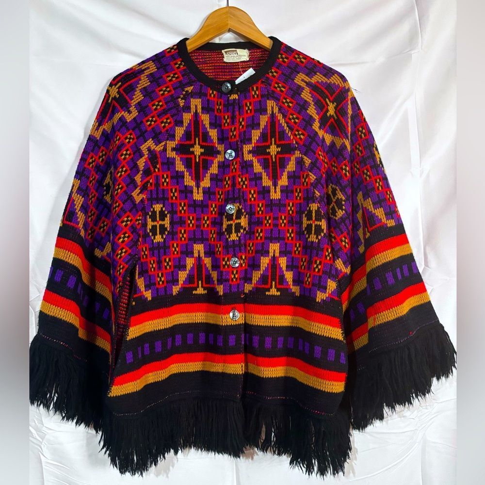 Montgomery Ward Vintage Knit Shall / Poncho